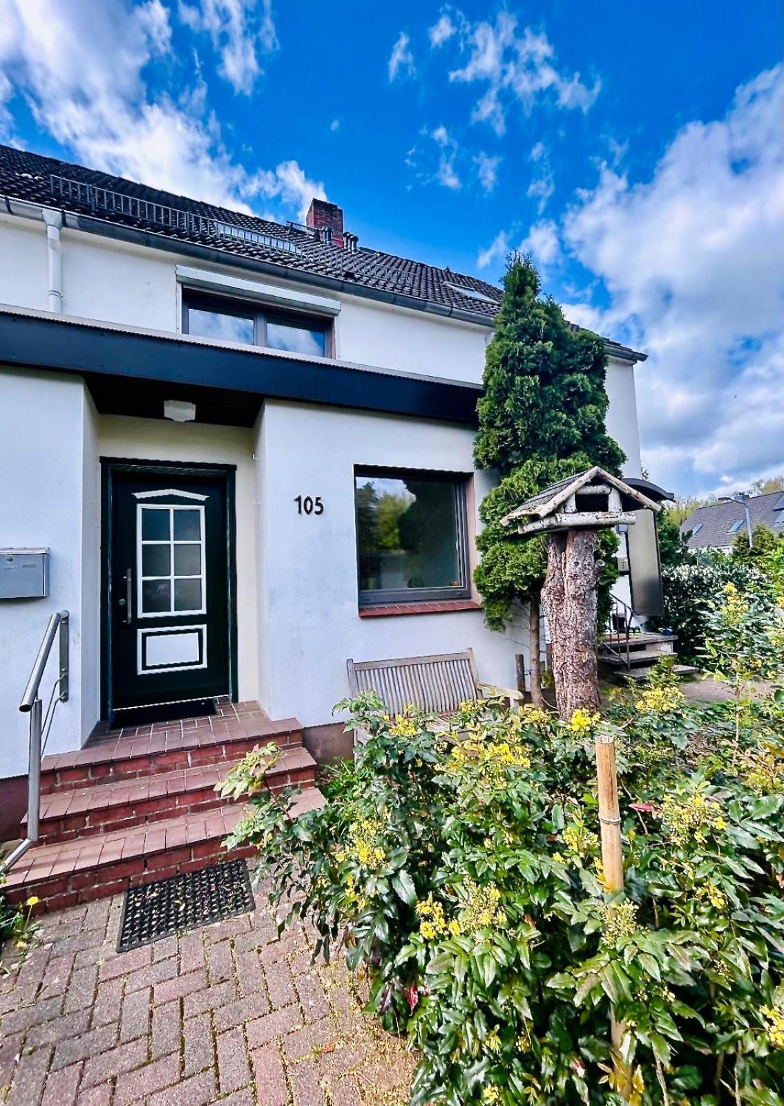 Feelslikehome - Reihenhaus Zwischen Hamburg Und Heide Mit Garten&Garage Neu Wulmstorf Dış mekan fotoğraf
